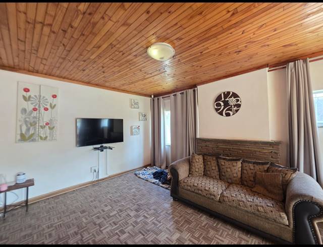 3 BEDROOM HOUSE FOR SALE IN VANDERBIJLPARK SW 5